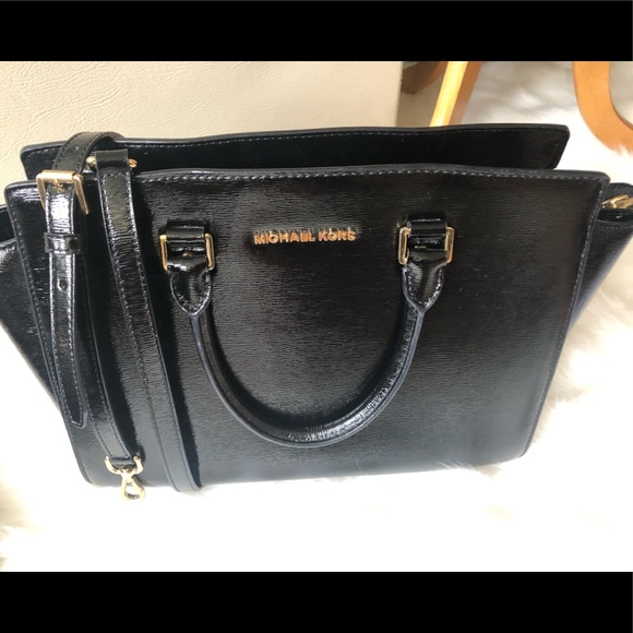 Authentic Black MK Selma Satchel - Picture 7 of 7